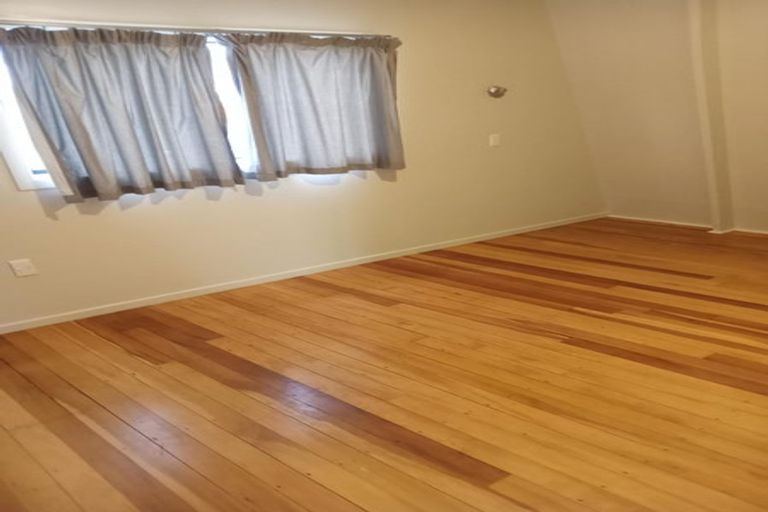 Photo of property in 74 Kahukura Avenue, Waitarere Beach, Levin, 5510