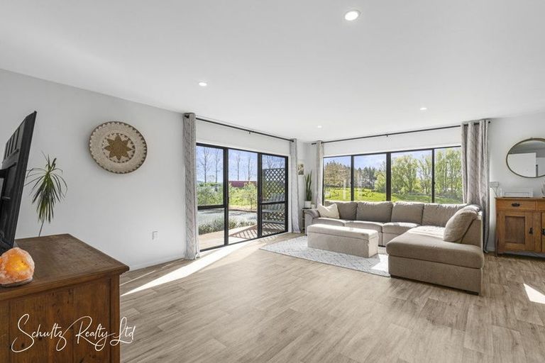 Photo of property in 316 Mountain Road, Maungaturoto, 0587