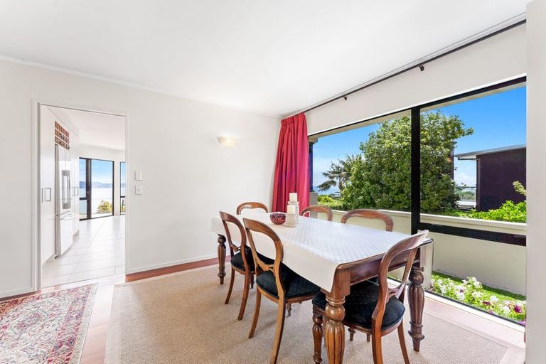 Photo of property in 32 Vipond Road, Stanmore Bay, Whangaparaoa, 0932