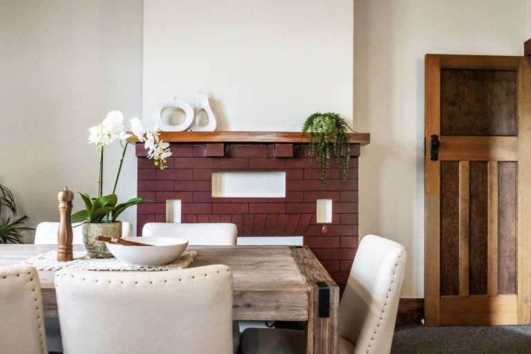 Photo of property in 49 Tawa Road, One Tree Hill, Auckland, 1061