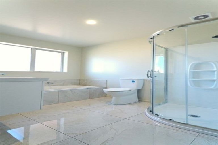 Photo of property in 10 Keeper Close, Woodend, 7610