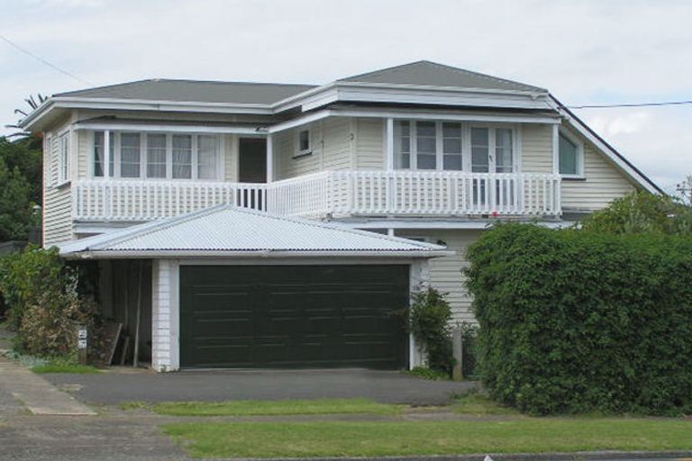 Photo of property in 1/18 Esmonde Road, Takapuna, Auckland, 0622