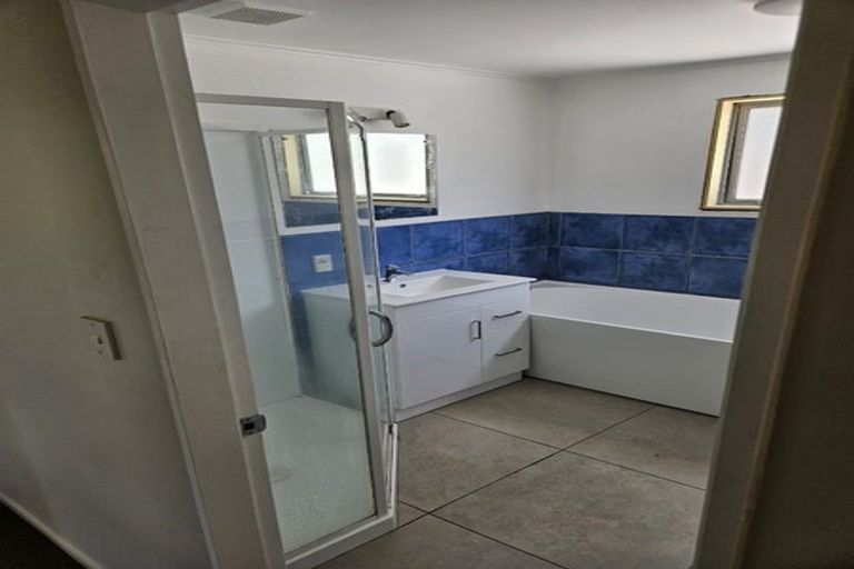 Photo of property in 50 Postgate Drive, Whitby, Porirua, 5024