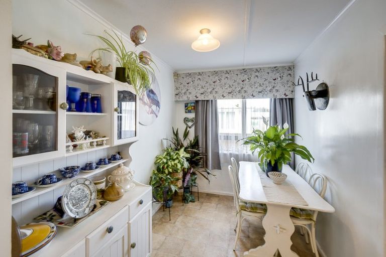 Photo of property in 126 Latham Street, Marewa, Napier, 4110