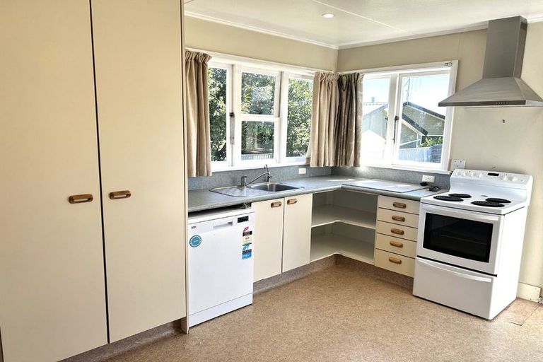 Photo of property in 11 Hereford Street, Levin, 5510