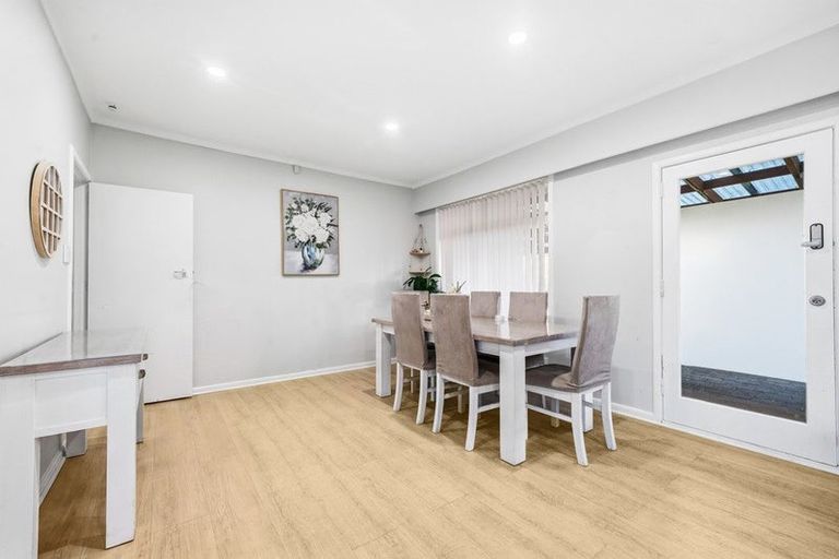 Photo of property in 25 Great South Road, Papatoetoe, Auckland, 2025