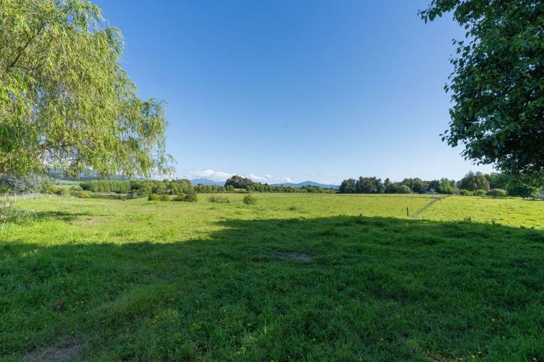 Photo of property in 140 Taylors Road, Otaki, 5583