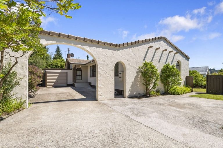 Photo of property in 36 Blomfield Street, Pukehangi, Rotorua, 3015