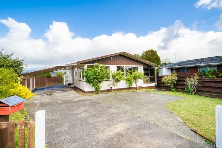 Photo of property in 26 Waitaki Street, Henderson, Auckland, 0612