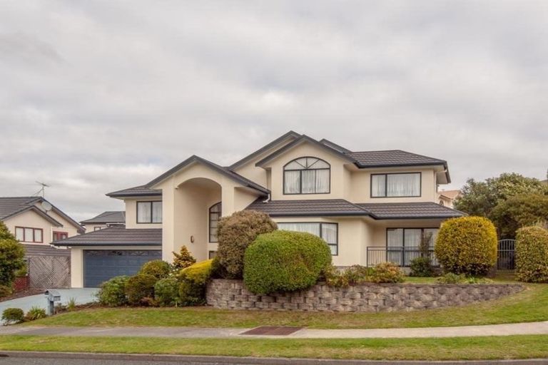 Photo of property in 7 Amesbury Drive, Churton Park, Wellington, 6037