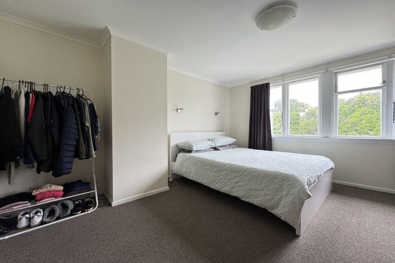 Photo of property in 8 Takatimu Way, Johnsonville, Wellington, 6037