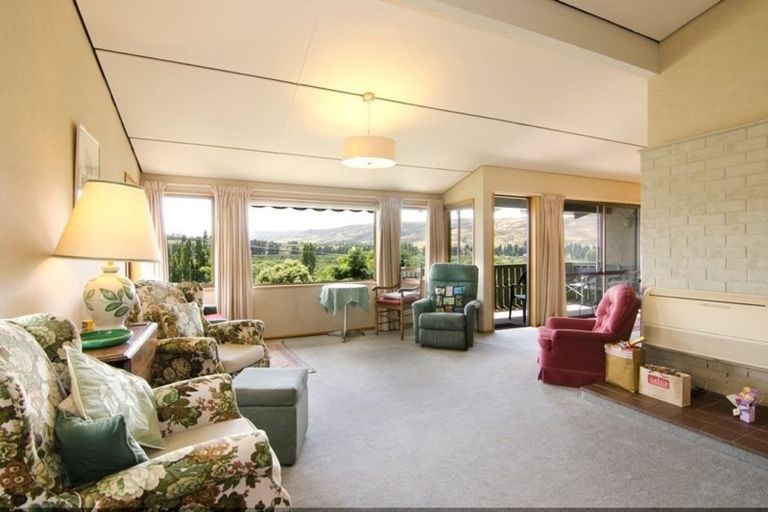 Photo of property in 5 Branxholm Street, Roxburgh, 9500