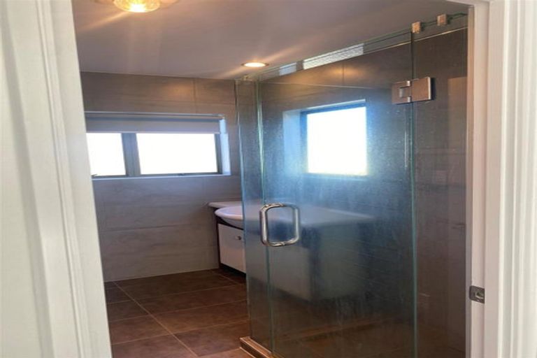 Photo of property in 45b Kurnell Drive, Botany Downs, Auckland, 2010