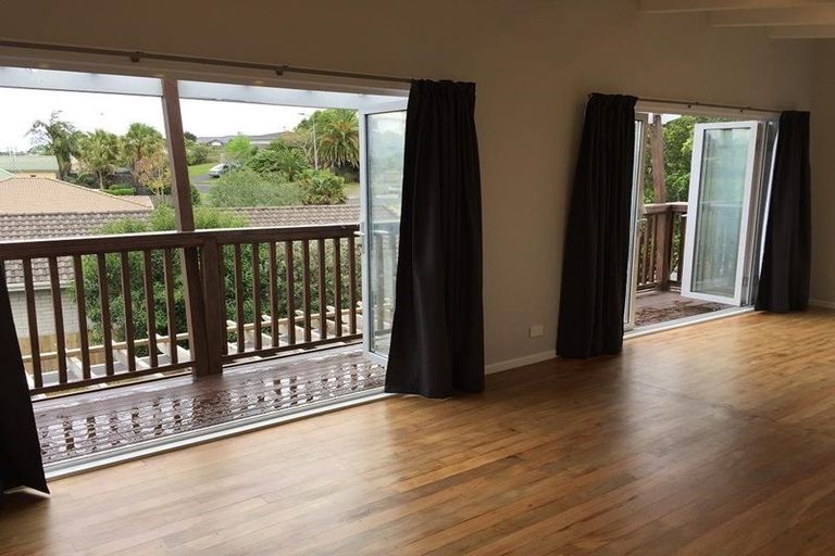 Photo of property in 686a Whangaparaoa Road, Stanmore Bay, Whangaparaoa, 0932