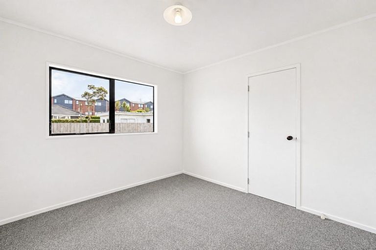 Photo of property in 1/13 Karamu Street, Te Atatu Peninsula, Auckland, 0610