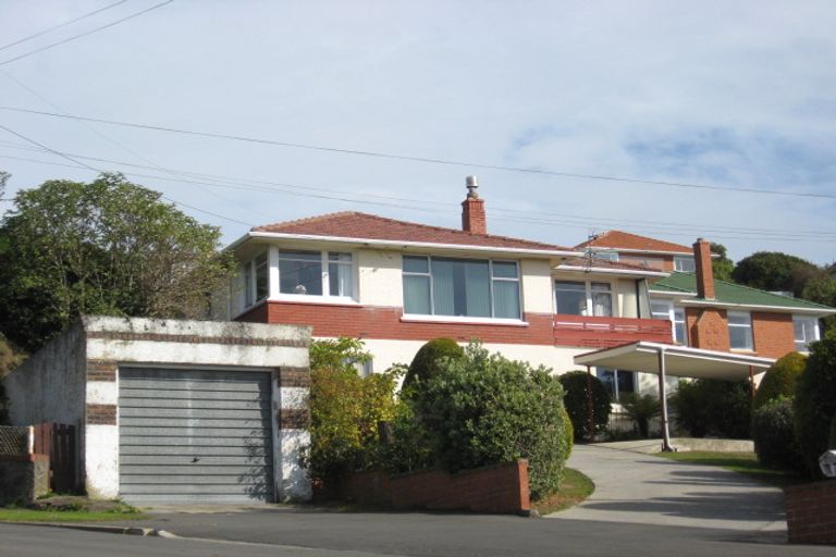 Photo of property in 52 Middleton Road, Kew, Dunedin, 9012
