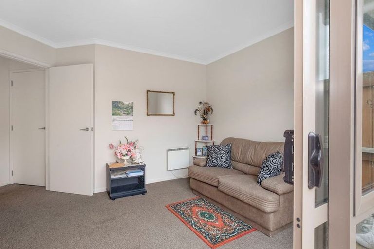 Photo of property in Trackside Villas, 4/91 Mako Mako Road, Levin, 5510