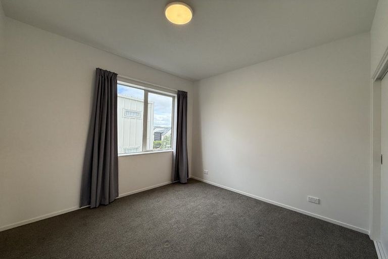 Photo of property in 6/245 Hobsonville Point Road, Hobsonville, Auckland, 0616