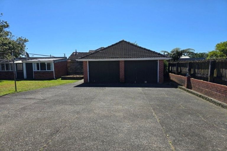 Photo of property in 8 Clark Street, Levin, 5510