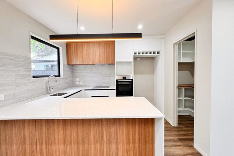 Photo of property in 7 Akoranga Place, Hornby, Christchurch, 8042