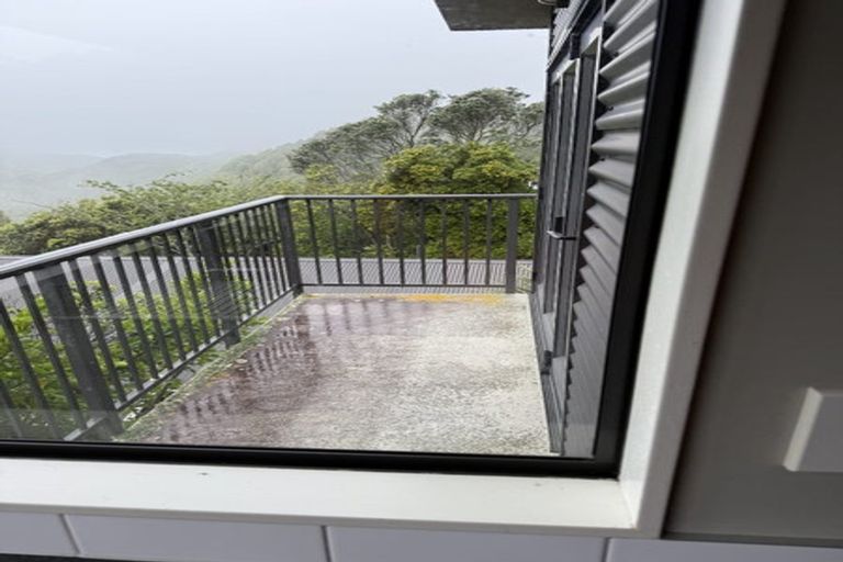 Photo of property in 3a Maldive Street, Khandallah, Wellington, 6035