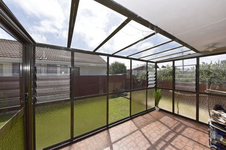 Photo of property in 4/82 Lincoln Road, Hillmorton, Christchurch, 8024