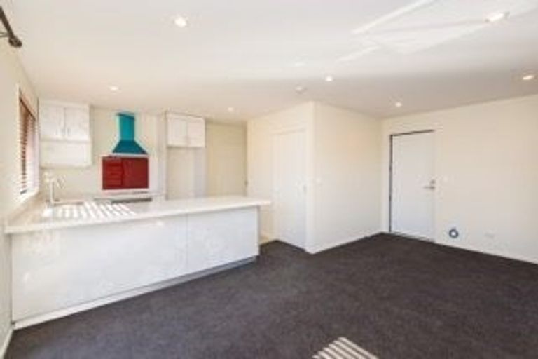 Photo of property in 7 Woodgate Lane, Hornby, Christchurch, 8042