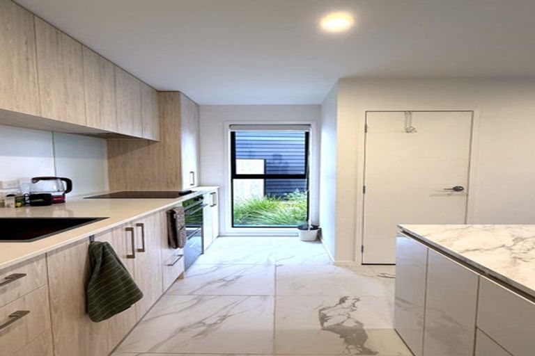 Photo of property in 12/170 Don Buck Road, Massey, Auckland, 0614