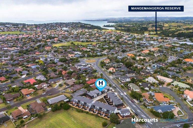 Photo of property in 4/800 Chapel Road, Northpark, Auckland, 2016