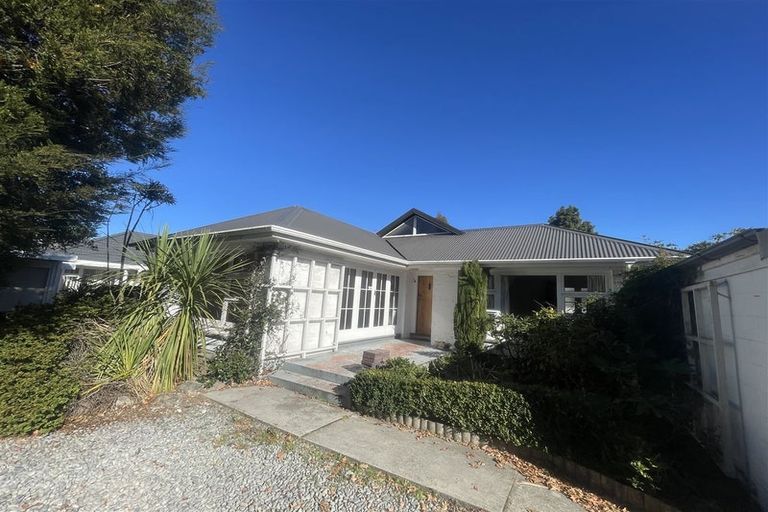 Photo of property in 1/215 Memorial Avenue, Burnside, Christchurch, 8053