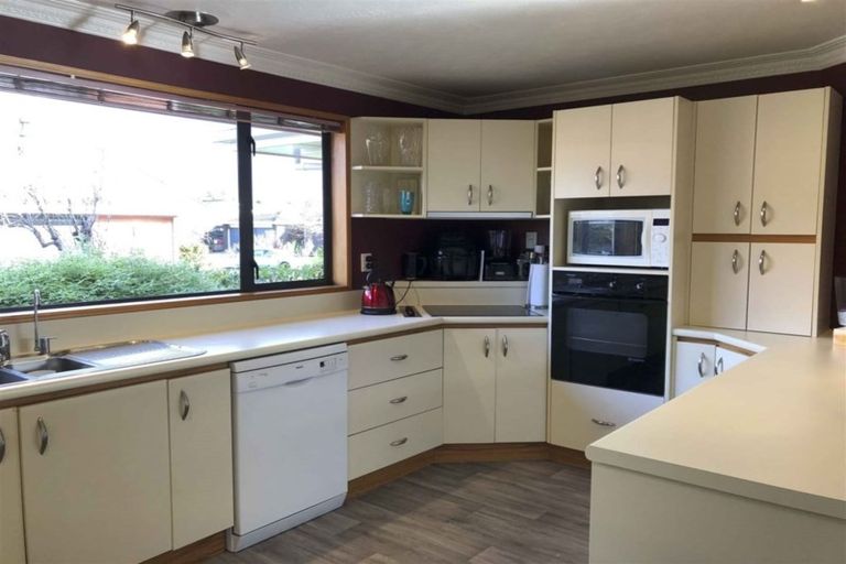 Photo of property in 118 Kildare Drive, Waikiwi, Invercargill, 9810