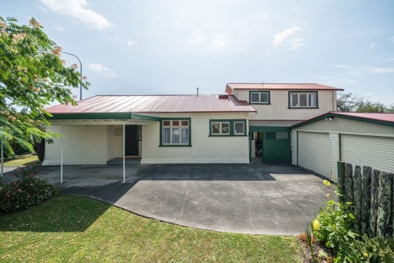 Photo of property in 44 Chelwood Street, Takaro, Palmerston North, 4412