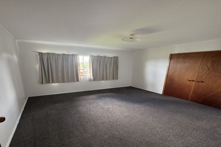 Photo of property in 2/2 Aorangi Place, Birkenhead, Auckland, 0626