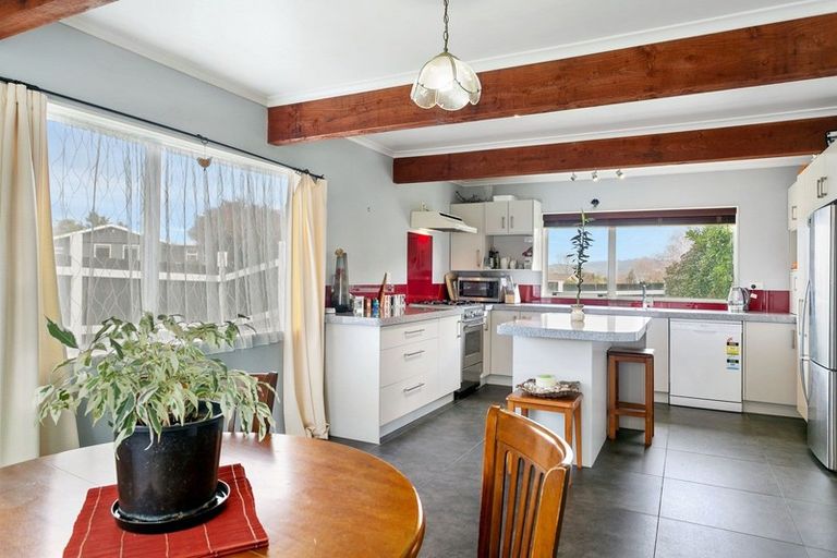 Photo of property in 2/27 Tobin Place, Richmond Heights, Taupo, 3330