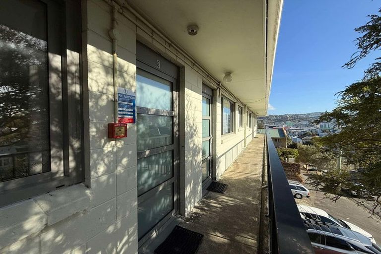 Photo of property in 8/4 Derby Street, Mount Victoria, Wellington, 6011