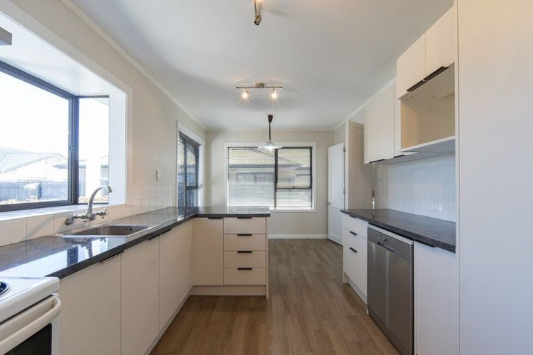 Photo of property in 14 Cotton Street, St Andrews, Hamilton, 3200