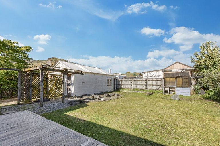 Photo of property in 18 Totara Street, Nelson South, Nelson, 7010