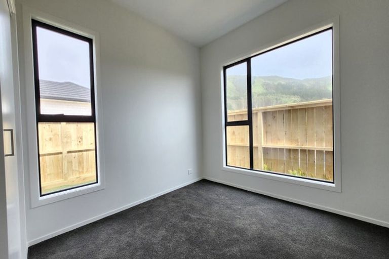 Photo of property in 36 Hokioi Drive, Kenepuru, Porirua, 5022
