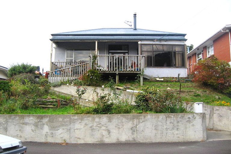 Photo of property in 15 Caversham Place, Caversham, Dunedin, 9012