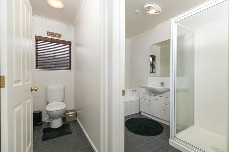 Photo of property in 132 Rototuna Road, Rototuna, Hamilton, 3210