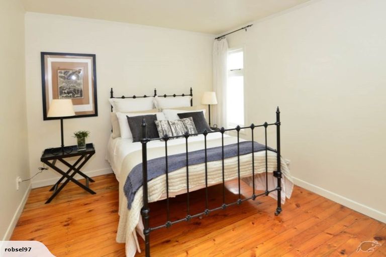 Photo of property in 56 Riverside Road, Orewa, 0931