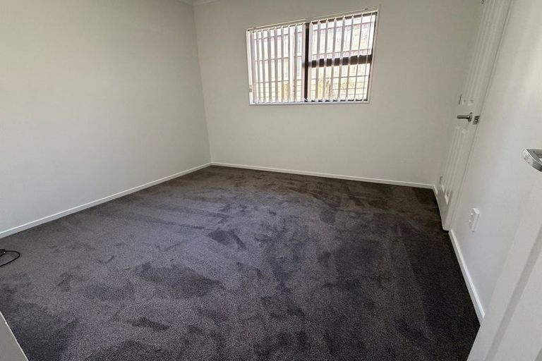 Photo of property in 12 Keri Vista Rise, Papakura, 2110