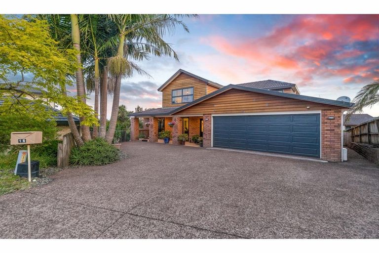 Photo of property in 16 San Lorenzo Rise, Henderson, Auckland, 0612