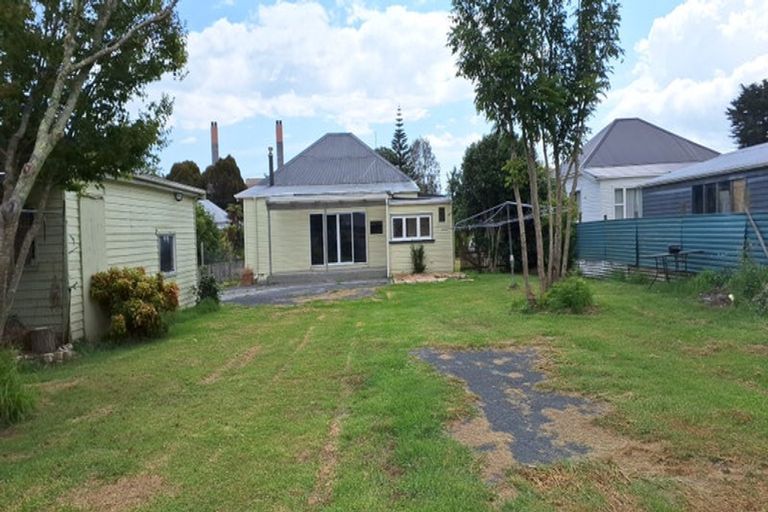 Photo of property in 140 Hakanoa Street, Huntly, 3700
