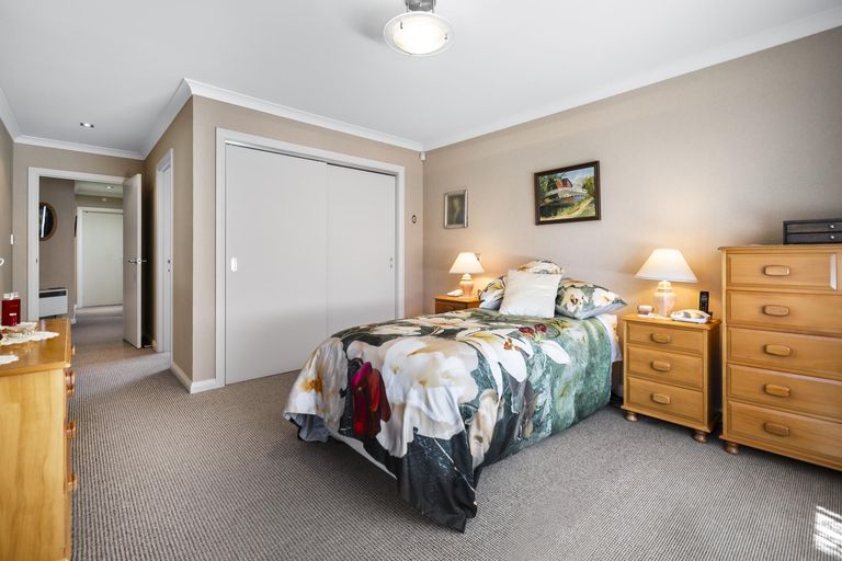 Photo of property in 27a Knowles Street, Terrace End, Palmerston North, 4410