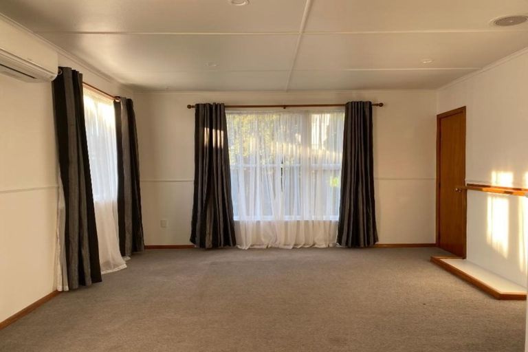 Photo of property in 14 Trevethick Grove, Woburn, Lower Hutt, 5010