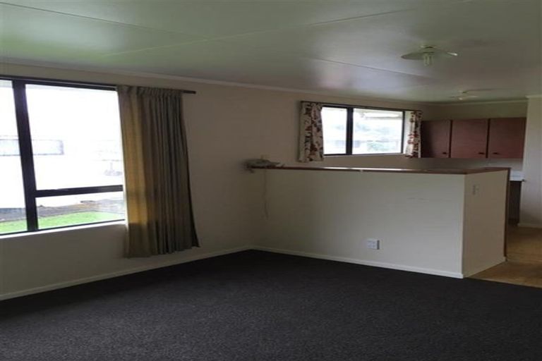 Photo of property in 21 Ongo Road, Hunterville, 4730