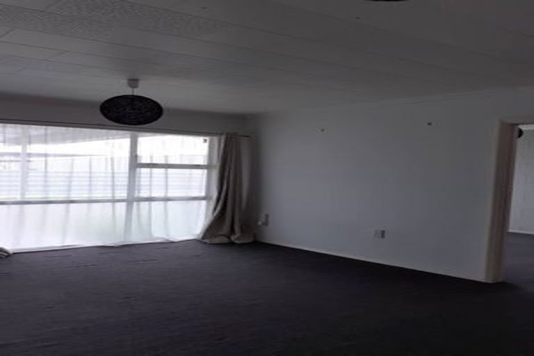 Photo of property in 5/6 Russell Street, Feilding, 4702