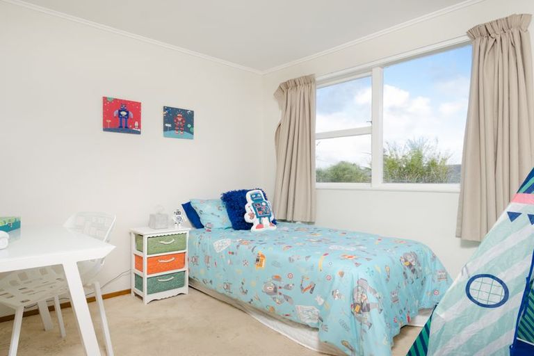 Photo of property in 26 Waitaki Street, Henderson, Auckland, 0612