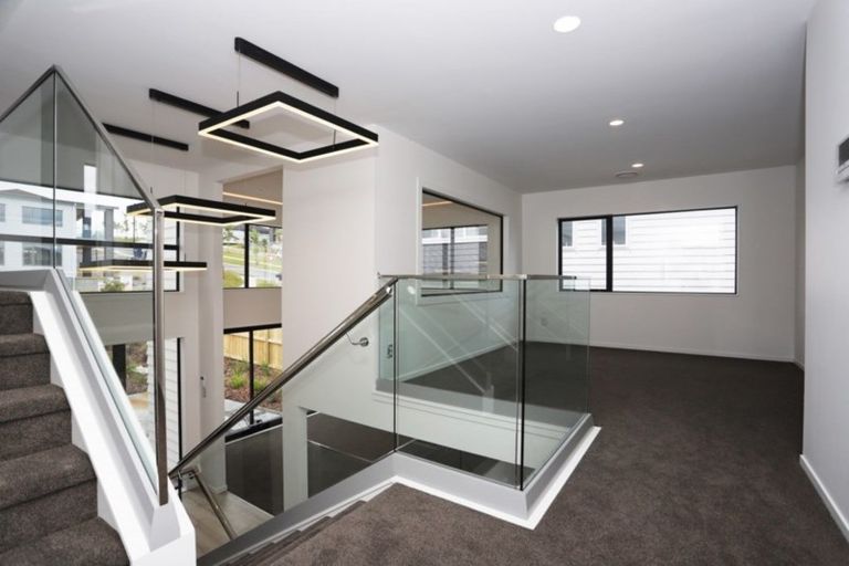 Photo of property in 126 Ormonde Drive, Silverdale, 0932